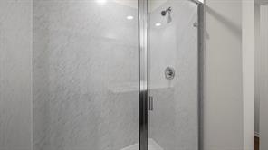2332 32nd Street - Photo 3
