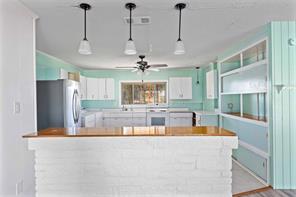 2609 Coggin Avenue - Photo 6