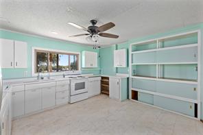 2609 Coggin Avenue - Photo 7