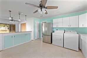 2609 Coggin Avenue - Photo 8