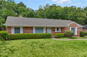 841 Brookwood Drive - Photo 1