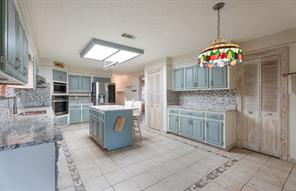 9302 Ravenswood Road - Photo 16