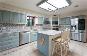 9302 Ravenswood Road - Photo 17