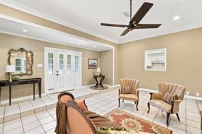 2005 Yorkstown Drive - Photo 8