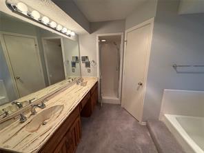910 Village Green Drive - Photo 14