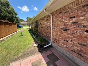 910 Village Green Drive - Photo 20