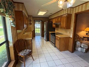 910 Village Green Drive - Photo 9