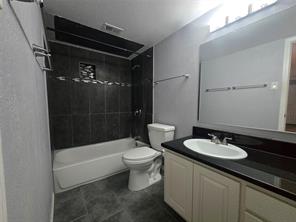 18333 Roehampton Drive - Photo 11