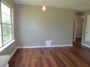 1018 N Powell Parkway - Photo 4