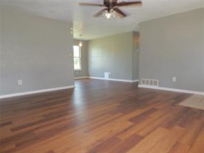 1018 N Powell Parkway - Photo 5