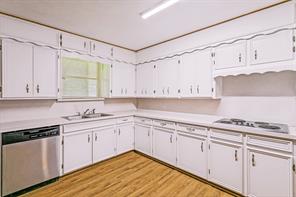 5729 Wharton Drive - Photo 10