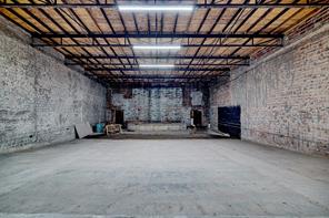 3200 Strong Avenue - Photo 2