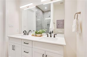 1902 N Carroll Avenue - Photo 24