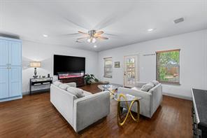 7518 Morton Street - Photo 12