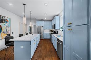7518 Morton Street - Photo 9