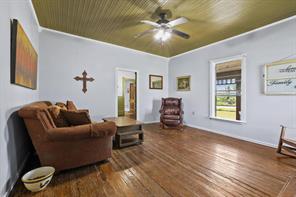 4453 Fm 902 - Photo 12
