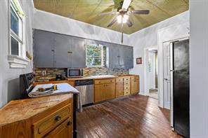 4453 Fm 902 - Photo 30
