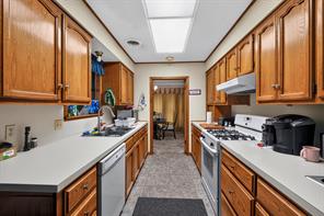 2211 Fisher Street - Photo 11