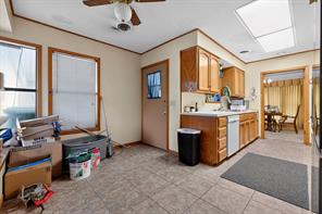 2211 Fisher Street - Photo 12