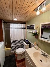 4380 Lake Shore Drive - Photo 18