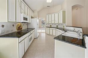 469 Crestview Point Drive - Photo 9