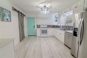 1802 N Waddill Street - Photo 1