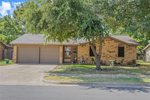 636 Sue Ann Lane - Photo 1