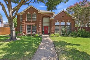 4 Fountain Gate Circle - Photo 1