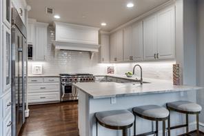 4518 Normandy Avenue - Photo 9