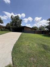 3609 Seguin Drive - Photo 2