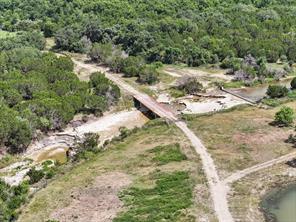 1042 Highway 174 - Photo 5