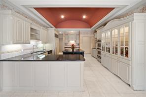 7402 Hollytree Drive - Photo 11