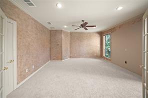7402 Hollytree Drive - Photo 16