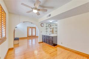 3132 Hickman Street - Photo 7