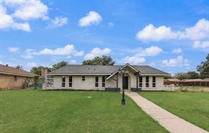 3914 Shady Hollow Lane - Photo 1
