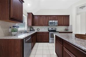 11217 Gibbons Creek Drive - Photo 12
