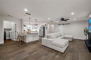 401 N Avenue V - Photo 5
