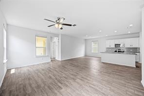 1024 Runnels Lane - Photo 3