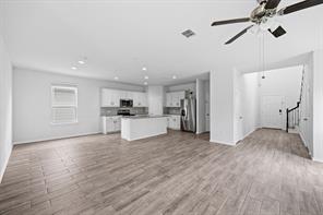 1024 Runnels Lane - Photo 4