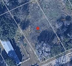 2304 Neches Street - Photo 2
