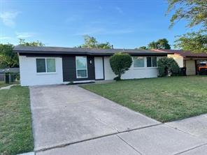 1605 Hawthorne Lane - Photo 1