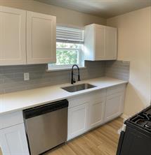 1605 Hawthorne Lane - Photo 6