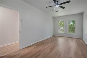 1421 S Scullin Avenue - Photo 20