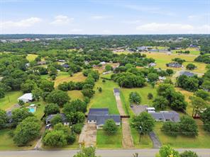 2815 Roosevelt Drive - Photo 2