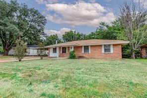 1409 Crestview Drive - Photo 1