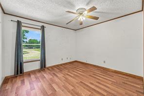 140 E Plum Avenue - Photo 12