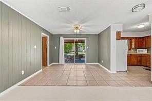 140 E Plum Avenue - Photo 7
