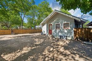2111 Washington Avenue - Photo 24