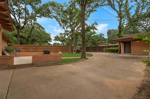 1200 Barker Street - Photo 28