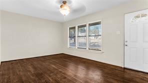 501 S Perry Street - Photo 4